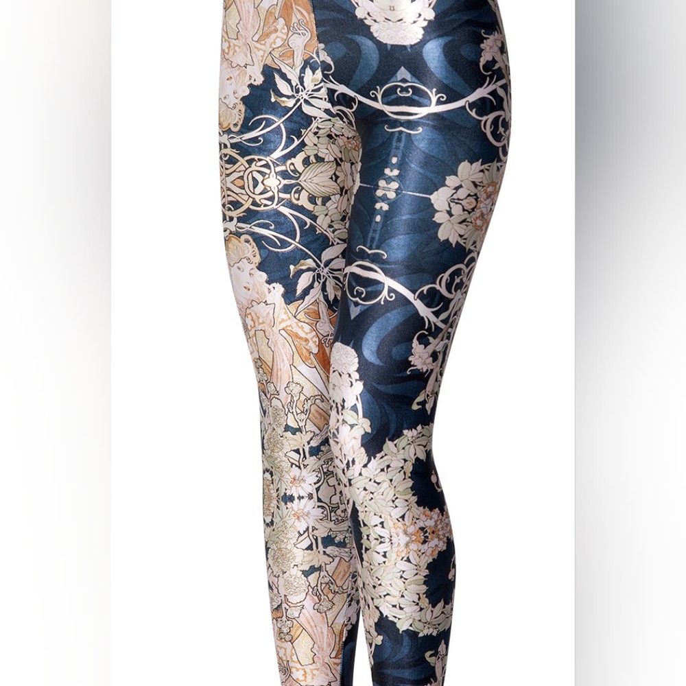 NWT Blackmilk Mucha Leggings